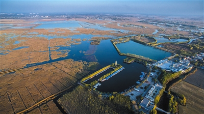 生態(tài)環(huán)境部4月例行發(fā)布會聚焦水污染防治 水環(huán)境管理司司長回應(yīng)黑臭水體、工業(yè)園區(qū)廢水等問題